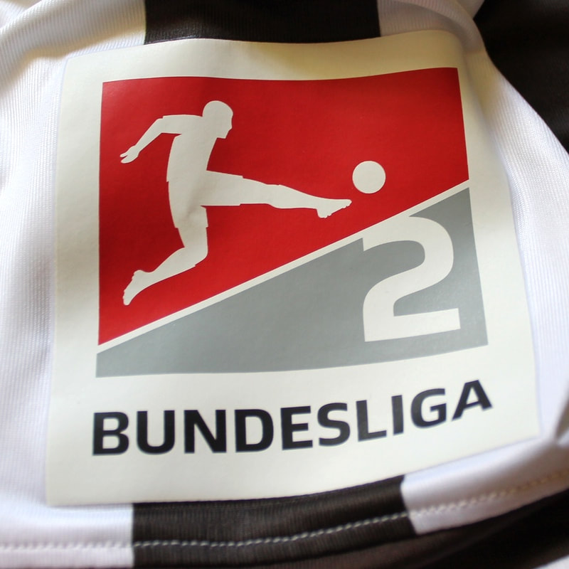 Matchworn Jersey des FC St. Pauli von Finn-Ole Becker - Logo der 2. Bundesliga