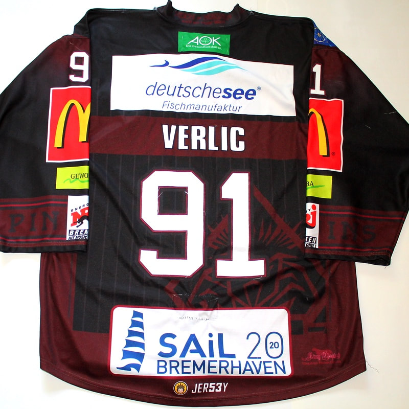 Game worn hockey jersey of Miha Verlic for the Fischtown Pinguins Bremerhaven - back